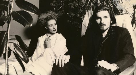 Lisa Gerrard, Dead Can Dance, Cocteau Twins, Goth Music, Twin Photos, Music Pics, Gothic Rock, Alternative Rock, Post Punk