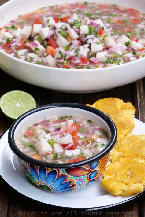 Ceviche de pescado ecuatoriano - Recetas de Laylita Ecuadorian Ceviche Recipe, Seviche Recipes, Ecuadorian Ceviche, Fish Ceviche Recipe, Ceviche Recipe Fish, Ceviche Fish, Ecuadorian Recipes, Costillas Bbq, Fish Ceviche