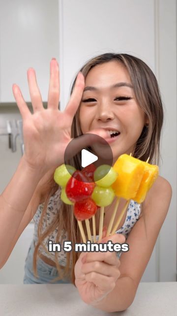 Catherine Zhang on Instagram: "MICROWAVE TANGHULU IN 5 MINUTES  If you can’t find us @fruitypoppinsyd this year at the @sydneyroyal_eastershow this is how to make Tanghulu in your microwave ❤️  We are located inside “The Stables” near The Noodle Market. Come and visit us, see you guys there❤️.  🍓Opening Hours: 10AM - 9PM from 22 MAR - 2 APR 2024  #eastershow #sydney #sydneyeats #sydneyfood #sydneydesserts" Tanghulu Recipe Microwave, Stuff To Make At Home Food, What To Make When Your Hungry Easy, Tongue Hulu In The Microwave, Microwave Tongue Hulu, Easy Snacks To Make At Home Healthy, How To Make Tongue Hulu In The Microwave, Tanguluhu Recipe, Tongue Hulu Recipe