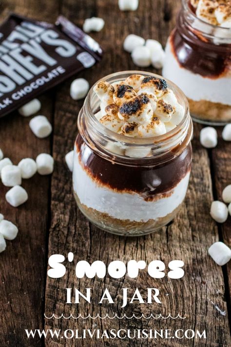 S'mores in a Jar - Olivia's Cuisine Smores Recipes, Mason Jar Recipe, Mason Jar Desserts, Cake In A Jar, Dessert In A Jar, Mason Jar Meals, S'mores, Meals In A Jar, In A Jar