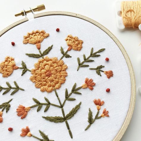 Lindsey White on Instagram: “Is it Friday yet? It’s been a long week over here and I’m just ready for a relaxing weekend! 😴” Birth Flower Embroidery, Marigold Embroidery, Wooden Embroidery, Digital Embroidery Patterns, Relaxing Weekend, Wooden Embroidery Hoops, Stitch Guide, Floral Embroidery Patterns, Embroidery On Clothes