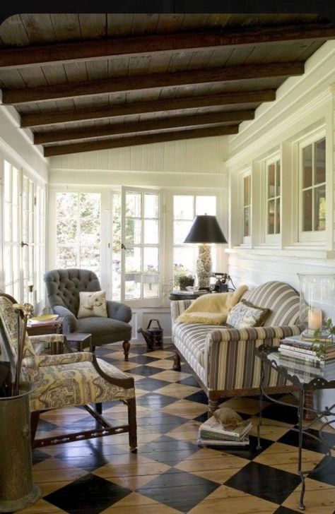 Traditional Porch, Sunroom Designs, Painted Floor, House With Porch, Painted Floors, A Living Room, Home Fashion, تصميم داخلي, Home Interior