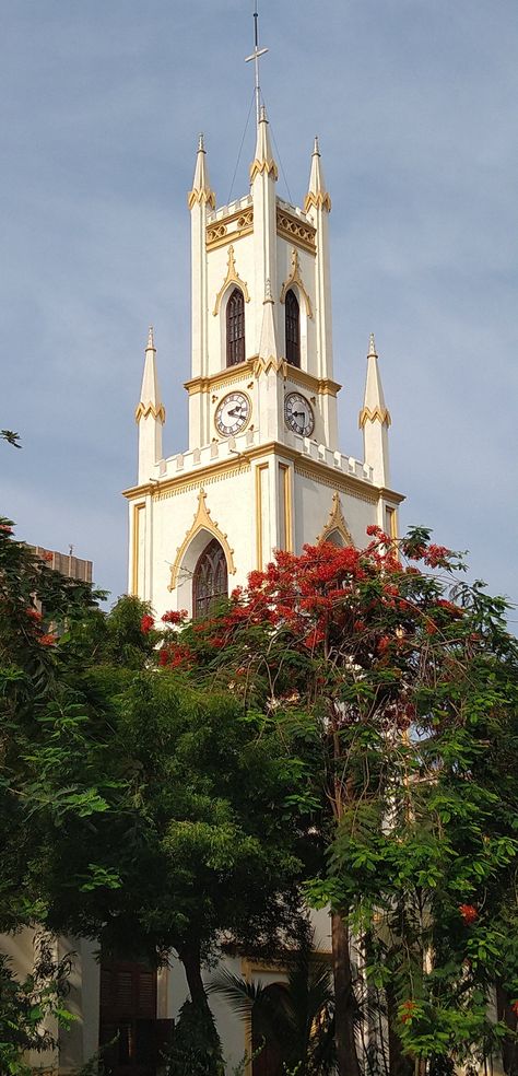 St Thomas Cathedral Mumbai, Mumbai Architecture, Mumbai Travel Guide, Mumbai Travel, Travel International, Famous Architecture, Anglican Church, Art Deco Buildings, Historical Monuments