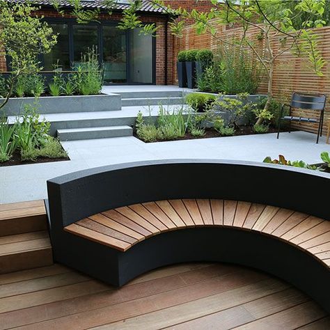 Round Bench, Moderne Have, Seating Outdoor, Pocket Garden, Modern Landscape Design, Modern Garden Design, Most Beautiful Gardens, Contemporary Garden, Bench Seating