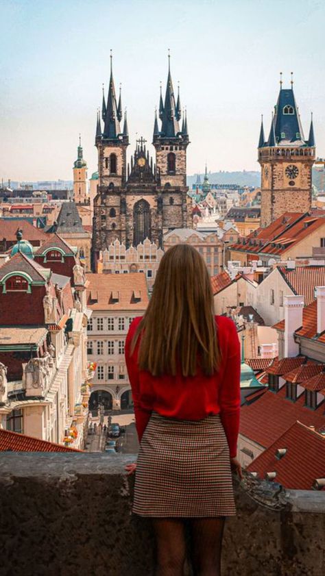 Prague Photoshoot Ideas, Bratislava Photo Ideas, Prague Czech Republic Outfit, Prague Photo Ideas Winter, Prague Aesthetic Outfit, Prague Instagram Photos, Prague Photoshoot, Prague Outfits, Prague Photo Ideas