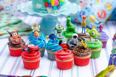 Pixar Cupcakes, Pixar Party Ideas, Pixar Birthday Party, Pixar Cake, Pixar Birthday, Pixar Party, Combined Birthday Parties, Disney Themed Cakes, Disneyland Birthday