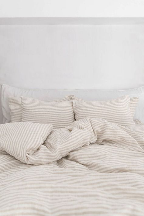 H&m Linen Bedding, Beige Coastal Bedding, Cute Bed Sheets Linen, Urban Outfitters Duvet, Duvet Covers Urban Outfitters, Striped Duvet, Striped Duvet Covers, Linen Duvet Cover, White Duvet