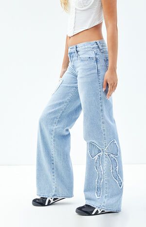 Pacsun Bow Jeans, Jeans With Bows On The Side, Unique Jeans For Women, Pacsun Clothes, Where To Get Cute Clothes, Cute Flare Jeans, Pacsun Outfits, Aesthetic Pants, Bow Jeans