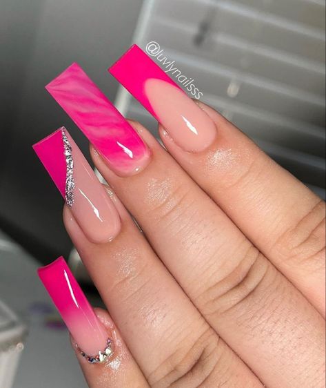 Pink French Tip Nails Acrylics Long With Designs, Barbie Pink Acrylic Nails Square, Fuschia Acrylic Nails, Neon Pink Acrylic Nails Designs, Nail Designs Neon Colors, Pink Birthday Nails Acrylic Medium, Hot Pink Nails With Design Neon, Barbie Pink Acrylic Nails Designs, Neon Pink Acrylics