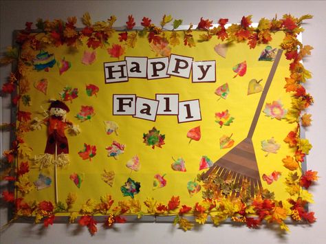 Fall Birthday Board Classroom, September Bulletin Board Ideas Daycare, Fall Bulletin Board Ideas For Daycare, Fall Bulletin Board Ideas For Preschool, Animal Crafts Kids, September Bulletin Board Ideas, October Bulletin Board Ideas, Fall Church Bulletin Boards, Fall Bulletin Board Ideas