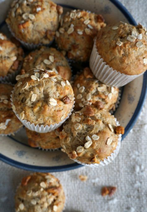 Wholesome Olive Oil, Banana Oat Muffins - Baking for friends Olive Oil Muffin Recipe, Olive Oil Muffins, Baking For Friends, Date Muffins, Banana Oatmeal Muffins, Banana Oat Muffins, Olive Oil Recipes, Banana Oat, Oat Muffins