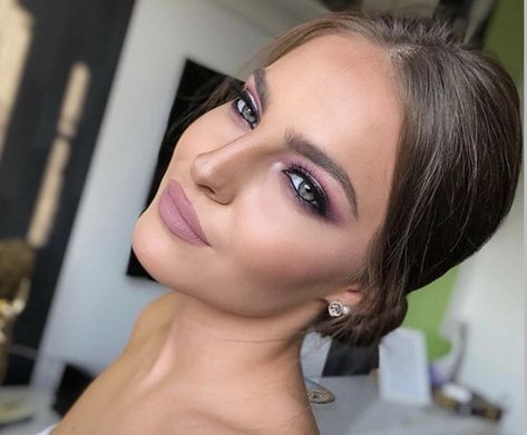 Purple Wedding Makeup, Lila Make-up, Purple Makeup Looks, Pageant Makeup, Makeup Looks For Green Eyes, Bold Makeup Looks, Purple Eye Makeup, Pink Eye Makeup, Makeup For Hazel Eyes