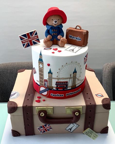 Paddington Bear 1st Birthday Party, Paddington Party Ideas, Paddington Bear Baby Shower Ideas, Paddington Bear Cake, Paddington Birthday, Rudolph Cake, Paddington Party, Marmalade Sandwich, Paddington Bear Party