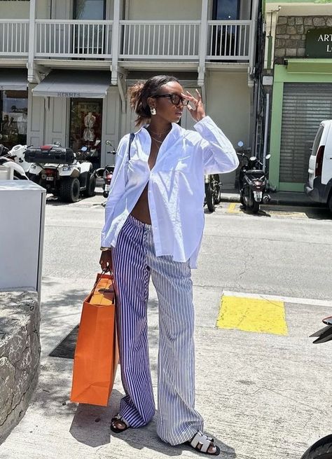 Pyjama Trousers Street Style, Striped Pants Aesthetic, Elevated Airport Outfits, Portuguese Fashion Street Styles, City Break Outfit Spring Europe, Pijama Pants Outfit, Pyjama Pants Outfit, Striped Linen Pants Outfit, White Linen Shirt Outfit