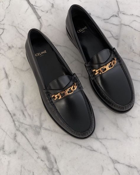 The Corner Berlin on Instagram: “Pure Perfection - @celine Luco Loafer ✨ #celine #loafer #TheCornerBerlinEast #newarrivals” Celine Loafers, Loafers Street Style, Penny Loafers Outfit, Sepatu Loafers, Fashion Gone Rouge, Rich Aesthetic, Celine Shoes, Looks Street Style, 2022 Fashion