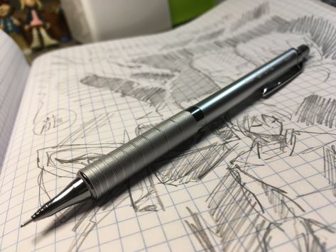 Pencil Astethic, Mechanical Pencil Aesthetic, Mechanical Pencils Drawing, Cool Mechanical Pencils, Aesthetic Mechanical Pencils, Mechanical Pencils Aesthetic, Pencils Aesthetic, Mechanical Pencil Sketch, Pentel Orenz