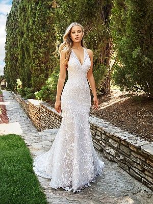 Moonlight Collection J6544 Embroidered Lace V-Neck Mermaid Wedding Dress Moonlight Couture, Moonlight Bridal, Halter Wedding Dress, Bridal Gowns Mermaid, Fabulous Wedding, Wedding Dress Couture, Mod Wedding, Couture Wedding, Drop Dead