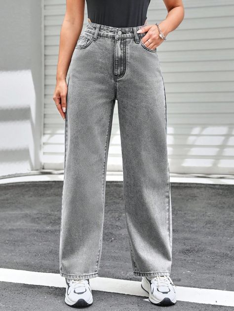 Gris  Collar  Mezclilla Liso Pierna recta Embellished No-Elástico Grey Jeans Outfit Women, How To Style Grey Jeans, Outfit Jean Gris, Light Grey Jeans Outfit, Grey Mom Jeans, Grey Straight Leg Jeans, Grey Jeans Outfit, Jeans Gris, Jeans Pants Outfit