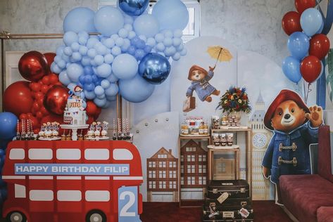 Party Bus Birthday, Paddington Bear Party, Oso Paddington, Kids Themed Birthday Parties, Baby Event, 1st Birthday Themes, Paddington Bear, Bear Party, Bear Decor