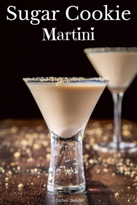 Cookie Martini Recipe, Sugar Cookie Martini Recipe, Christmas Gluten Free, Sugar Cookie Martini, Cookie Martini, Holiday Martinis, Christmas Martini, Creamy Cocktails, Martinis Drinks