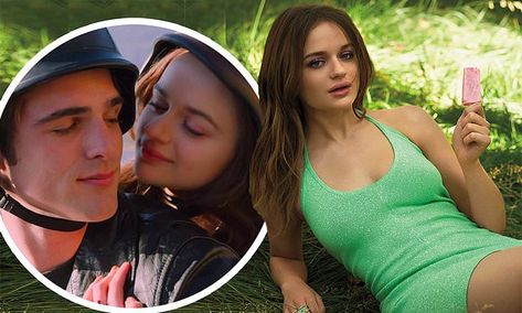 Young Jacob Elordi, Jacob Elordi Snl, Jacob Elordi And Joey King, Joey King And Jacob Elordi, Jacob Elordi Kissing Booth, Jacob Elordi With Friends, Kissing Booth Jacob Elordi, Jacob Elordi With Fans, Jacob Elordi Babygirl