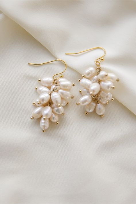 Pearl cluster earrings Pearl Cluster Earrings, Fairy Aesthetic, Freshwater Pearl Jewelry, Freshwater Pearl Earrings, Mob Dresses, Bridal Earrings Pearl, Pearl Cluster, Pearl Collection, Freshwater Pearls Earrings