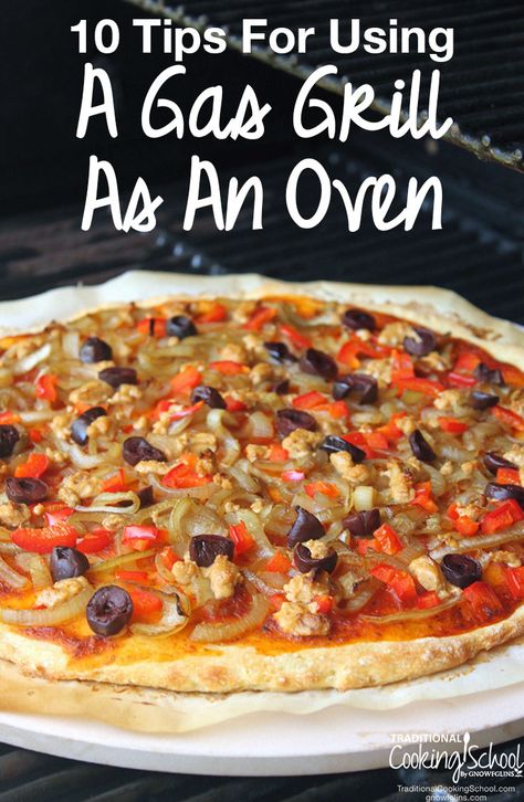 Grilling Vegetarian, Gas Grill Recipes, Pioneer Living, Suburban Homestead, Cheese Pizza Recipe, Vegetarian Grilling, Summer Barbeque, Bbq Pizza, Vegan Grilling