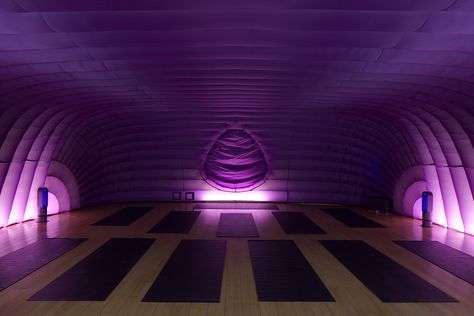 About HPY - Hotpod Yoga Hotpod Yoga, Sala Yoga, Workout Space, Workplace Design, Beautiful Yoga, Holistic Living, Studio Space, Hot Yoga, Yoga Studio