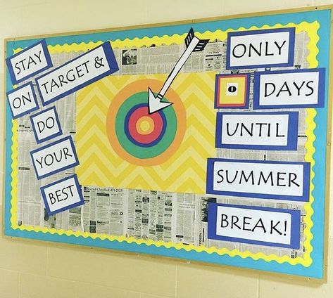 End of the Year Countdown Bulletin Board - End of the school year bulletin boards are a perfect way to remind students to stay on track during the time of year when they are already on vacation. "Newspaper, construction paper, bulletin board b Countdown Bulletin Board, Graduation Bulletin Board, School Counselor Bulletin Boards, Pta Bulletin Boards, Dorm Bulletin Boards, Counselor Bulletin Boards, School Counseling Bulletin Boards, Counseling Bulletin Boards, Middle School Bulletin Boards