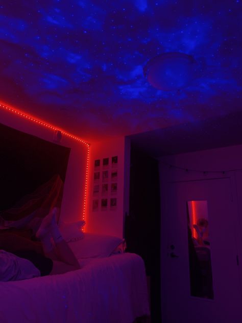 College dorm with lights cute blue red purple aesthetic Led Lights Dorm Room Aesthetic, Dorm Led Light Ideas, Neon College Dorm, Led Light Dorm Room, College Apartment Guys Living Room, College Dorm Led Lights, Led Dorm Room Ideas, Dorm Led Lights, College Dorm Room Ideas Led Lights