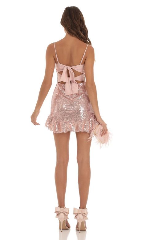 Sequin Ruffle Dress in Rose Gold | LUCY IN THE SKY Pink Homecoming Dress Short, Sweet 16 Dresses Short, Disney Fairytale Wedding, Fairytale Wedding Dresses, Gold Homecoming Dress, Pink Sparkly Dress, Homecoming Dress Ideas, Hoco 2024, Unique Homecoming Dresses