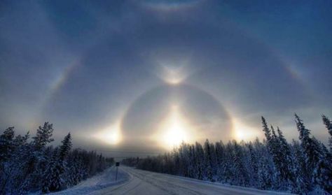 The Mysterious Crater of the Siberian Wilderness Optical Phenomena, Sun Dogs, See And Say, Atmospheric Phenomenon, Perfect Weather, Natural Phenomena, Nature Beauty, Natural World, Beautiful World