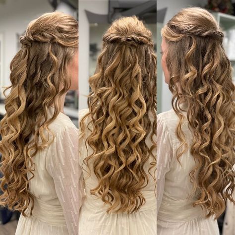 Curly Bridal Hair, Curly Prom Hair, Wedding Fotos, Guest Hair, Curly Wedding Hair, Vlasové Trendy, Dance Hairstyles, Short Layered, Hairdos For Curly Hair