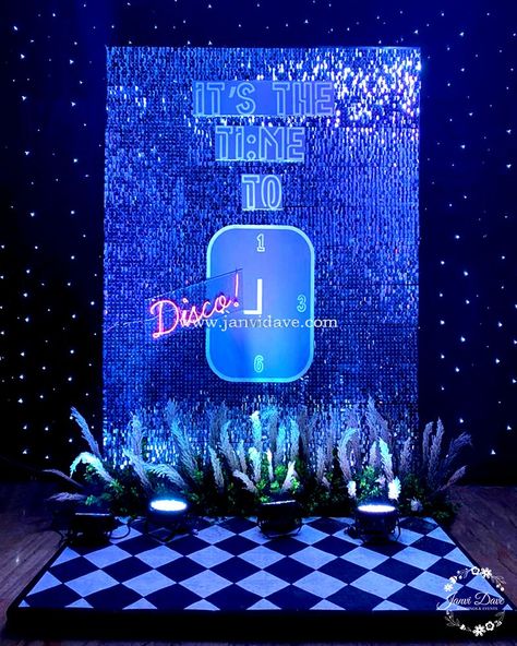 Photo From 'Disco' Themed Sangeet Night - By Janvi Dave - Weddings & Events Event Nails, Photobooth Decor, Bollywood Theme Party, Party Photo Booth Backdrop, Creative Booths, Disco Theme Party, Cocktail Theme, Event Photo Booth, Photo Booth Design