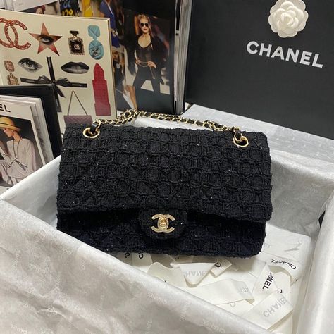 The-Bag-Enclave - CHL Bags - 3576 A+ Excellent Quality copies; Contact us if you've any questions in your mind. Chanel Small Bag, Chanel Tweed Bag, Tas Chanel, Chanel Classic Flap Bag, Tweed Bag, Chanel Tweed, Classic Flap Bag, Lv Bags, Black Tweed