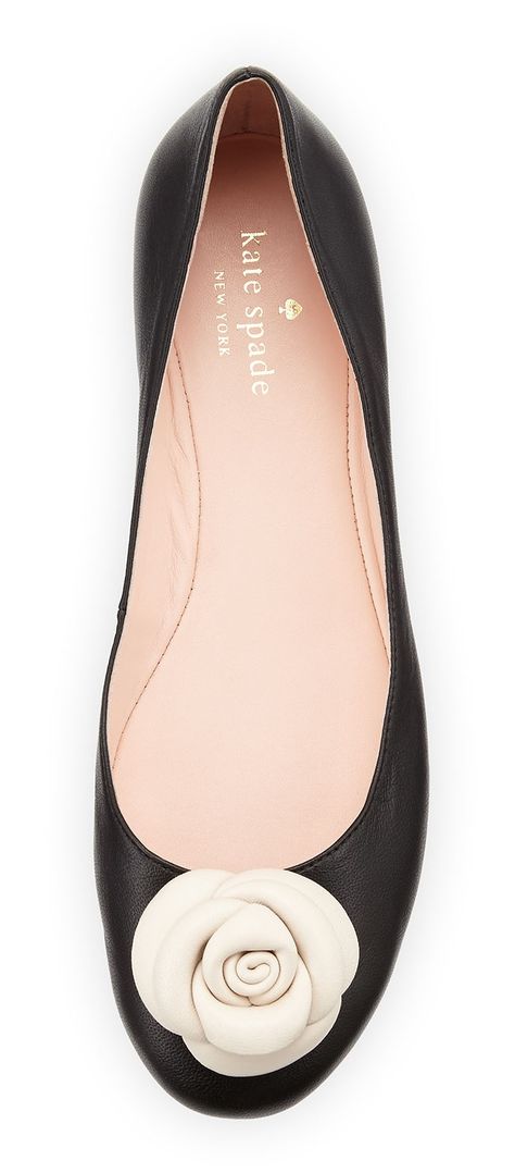 Kate Spade Flats Flower Ballerina, Black And White Flats, White Camellia, Leather Flower, Kate Spade Shoes, Boutique Chic, Ballerina Flats, Pretty Shoes, Shoe Obsession