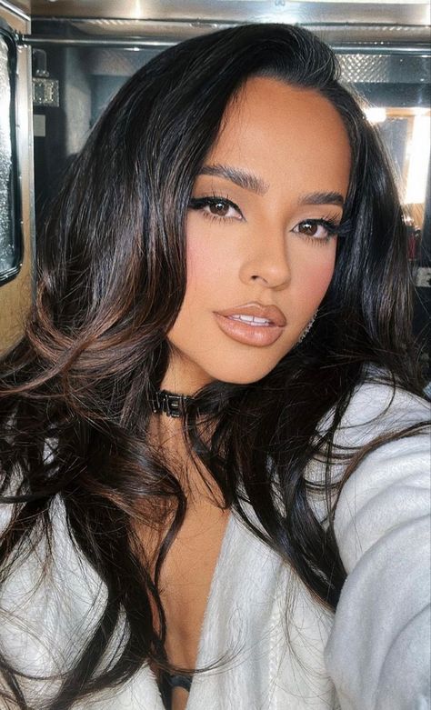 Becky G Makeup, Becky G Hair, Becky G Style, Brown Hair Looks, Natural Beauty Diy, Cody Simpson, Cher Lloyd, Beautiful Goddess, Latin Music