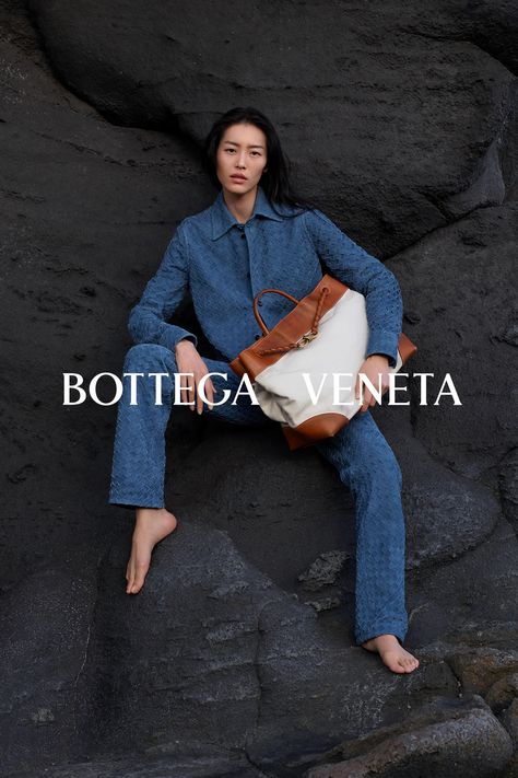 BOTTEGA VENETA: ADIAMO… Bottega Veneta Bag Outfit, Bottega Veneta Campaign, Bottega Veneta Outfit, Pierre Debusschere, Denim Editorial, Liu Wen, Bottega Veneta Bag, Summer Campaign, Paparazzi Photos