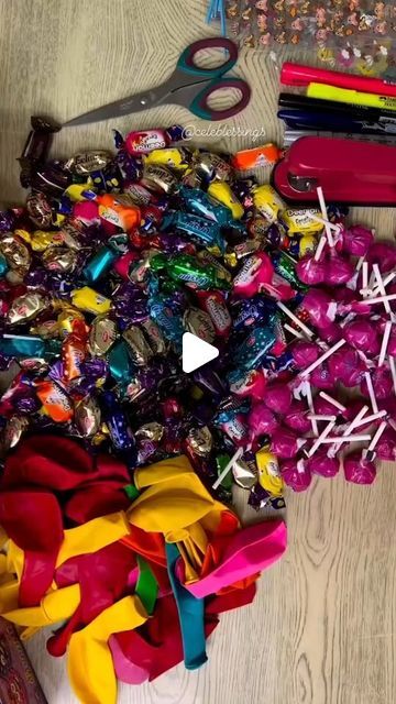 CeleBlessings | CELEBRATE YOUR BLESSINGS 🤗 on Instagram: "Goodies bags from disposable glass🥹🙌
Follow @celeblessings for more ideas❤️

#instagram #fyp #reelsinstagram #ordernow #giftideas #goodiebags #viralvideos" Wrapped Candy Crafts, Ideas For Goodie Bags, Candy Bag Ideas For Halloween, Candy Gift Bags Ideas, Candy Goodie Bags Ideas, Halloween Wrapping Ideas, Disposable Glass Craft Ideas, Candy Ideas For Gifts, Candy Wrapping Ideas