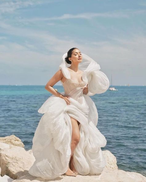 Fashion creator Niki Mehra's glamorous look from Cannes Film Festival😍 @nikimehra Outfit: @hacchic_couture Jewelry: @kickyandperky Hair bun: @divadivinehair MUA: @subliimia Makeup Partner: @lovecolorbar Shot by: @singhstudioparis Heels: @aands_official Assisted by: @anushkabaluni & @snehaasnani09 #wishnwed #nikimehra #CannesFilmFestival #festivaldecannes #cannes2024 #trending #redcarpet #redcarpetlook #fashioncreator #feelitreelit #whitegown #gowns #designergown #celebrity #india... Niki Mehra, Exclusive Gowns, White Dress Formal, Fashion Creator, Matric Dance, Elegant Outfit Classy, Balloon Dress, Red Carpet Look, White Gowns