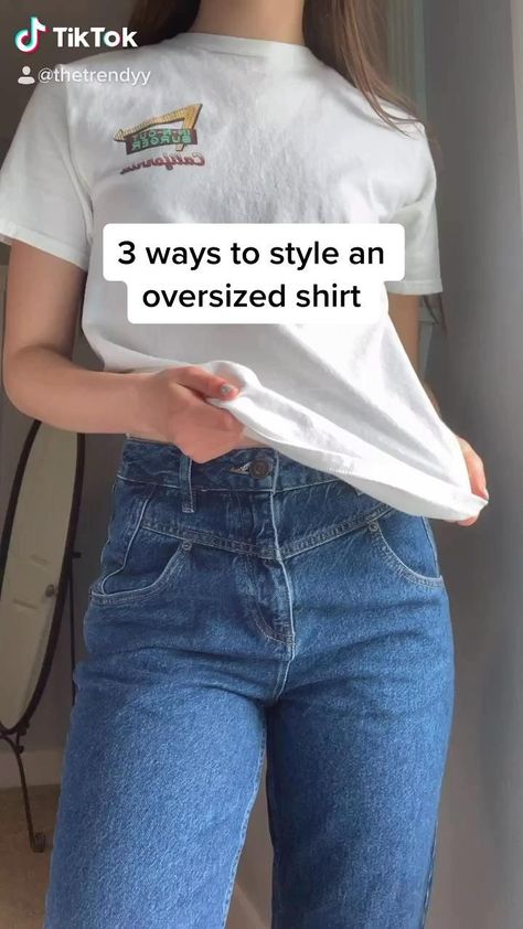 Woman Mullet, Oversized Tee Outfit, Umgestaltete Shirts, Casual Tshirt Outfit, Oversize Tshirt Outfits, Hair Mullet, Haine Diy, Shirt Hacks, Mode Zara