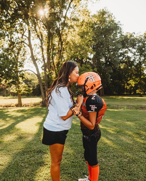 Senior And Mom Football Pictures, Football Pics With Mom, Football Photoshoot Ideas Kids, Mother And Son Football Picture Ideas, Football Photoshoot Poses, Youth Football Pictures, Mom And Football Player Pictures, Football Mom Picture Ideas, Mom/son Football Pictures