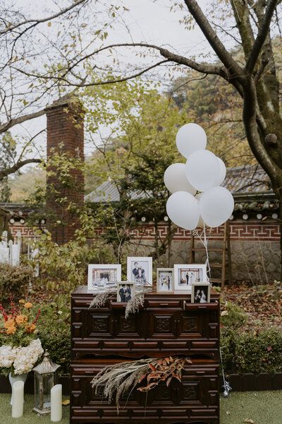 A Romantic Autumn Hanok Wedding in Seoul | Lorryn Smit Traditional Korean Hanbok, Hanbok Wedding, Romantic Autumn, Korean Hanbok, Traditional Korean, Korean Traditional, Traditional Attire, Wedding Service, Outdoor Settings