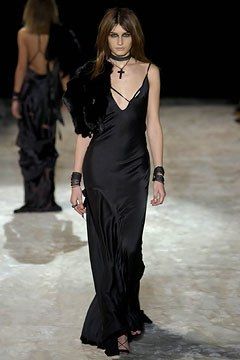 Gucci Fall 2002 Ready-to-Wear Fashion Show - Tom Ford, Eugenia Volodina Gucci Runway, Tom Ford Gucci, Gucci Dress, Runway Outfits, Long Gown Dress, Fashion Show Collection, Long Gown, Fashion Killa, Couture Fashion