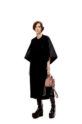 Loewe Mini Hammock, Loewe Hammock, Dark Blush, Luxury Women, Nun Dress, Hammock, Herringbone, Top Handle, Calf Skin