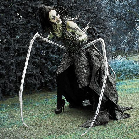 Beldam Costume, Other Mother Cosplay, Coraline Other Mother, The Other Mother, Coraline Costume, Coraline Aesthetic, Spider Costume, Other Mother, Horror Make-up