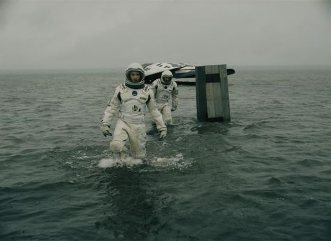 Two Astronauts, Interstellar Film, Interstellar Movie, The Last Man On Earth, Space Movies, Septième Art, I Love Cinema, Film Buff, Movie Shots