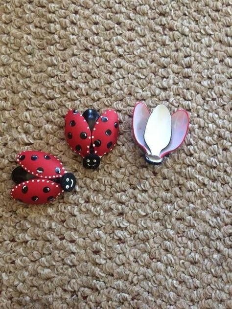 Spoon Craft Ideas, Plastic Spoon Art, Plastic Spoon Crafts, Spoon Craft, Amazing Craft Ideas, Ladybug Crafts, Spoon Crafts, Spoon Art, Garden Art Ideas