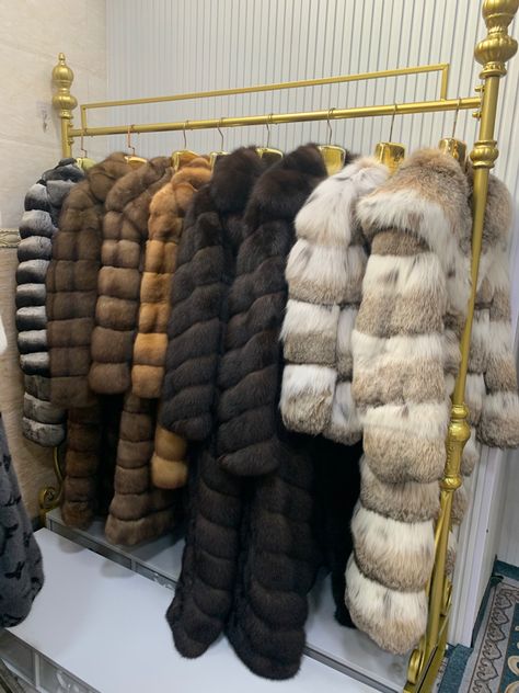 Luxury Fur Coat, Chinchilla Fur Coat, Chinchilla Coat, Chinchilla Fur, Beauty Camera, Camera App, Real Fur Coat, Iphone Camera, Fur Coats