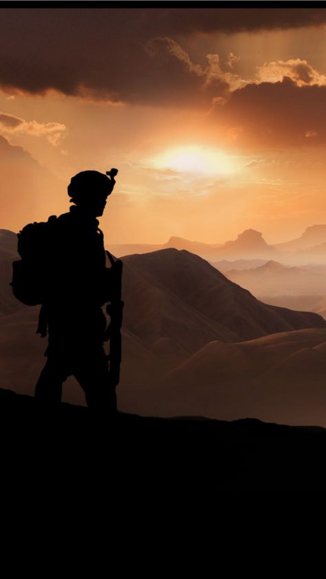 USMC Wallpaper for iPhone Marines Wallpaper, Wallpaper Tentara, Usmc Wallpaper, Wojskowy Humor, Pak Army Soldiers, Indian Army Special Forces, Soldier Silhouette, Indian Army Wallpapers, Military Images